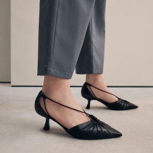 Singertrad582496 Black Signature Leather Point Toe Tube Strap Kitten Heels