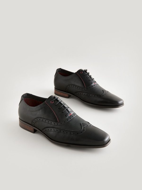 Singertrad582472 Black Embossed Oxford Wingcap Brogue Shoes